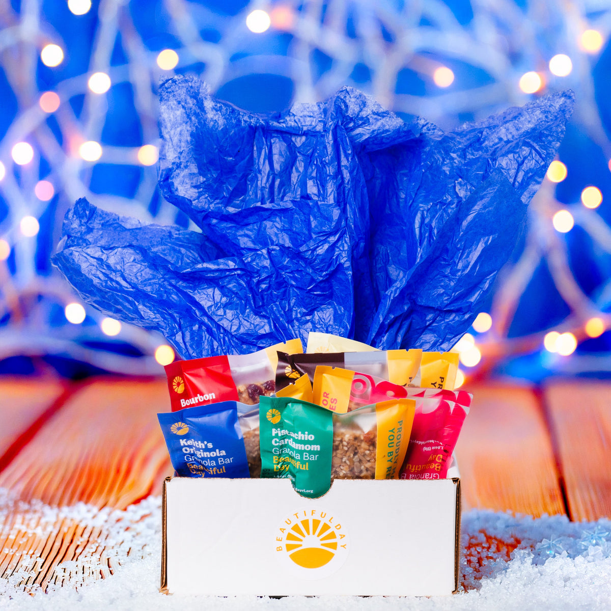 Gift Box - Holiday Favorite (Keith's Originola, Mochaccino Hazelnut, Bananas Foster, Bourbon Pecan, Pistachio Cardamom, and Salted Mango. )